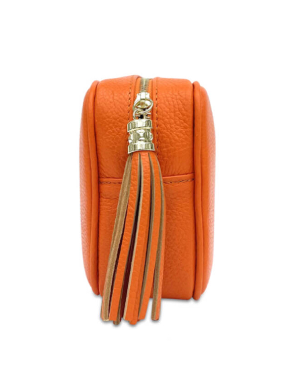 D555DAE9-7309-4706-8EC4-5F0EFC9D2F26